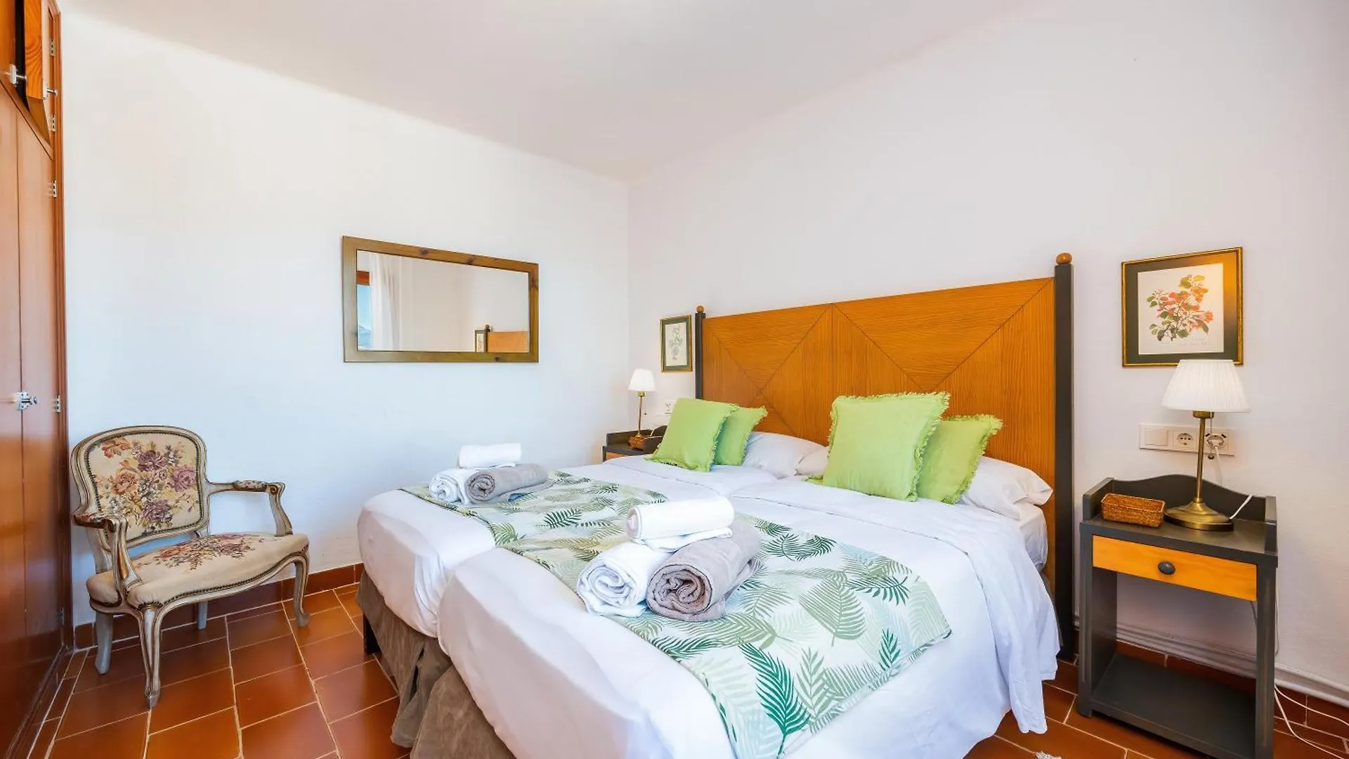 Es Puig De Ses Coves Villa Santa Eugenia 0*,